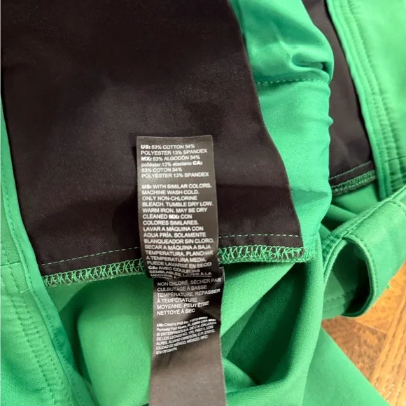 White House Black Market Kelly Green Cropped Pants - Picture 9 of 9